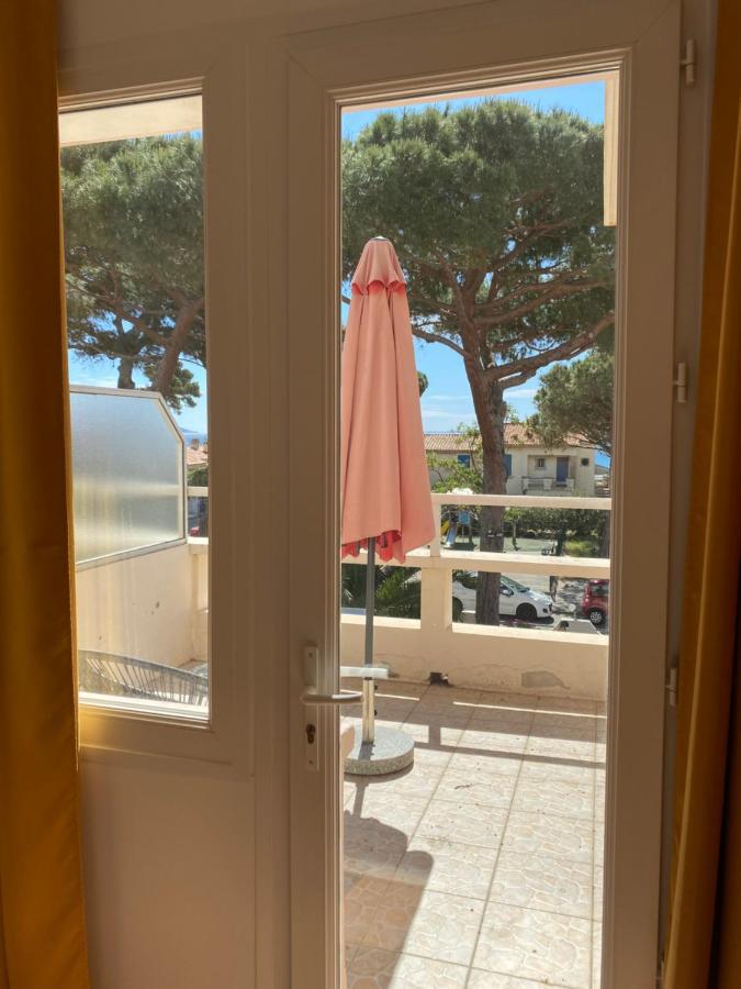 Logis Hotel Restaurant Le Kalliste Hyères Eksteriør bilde