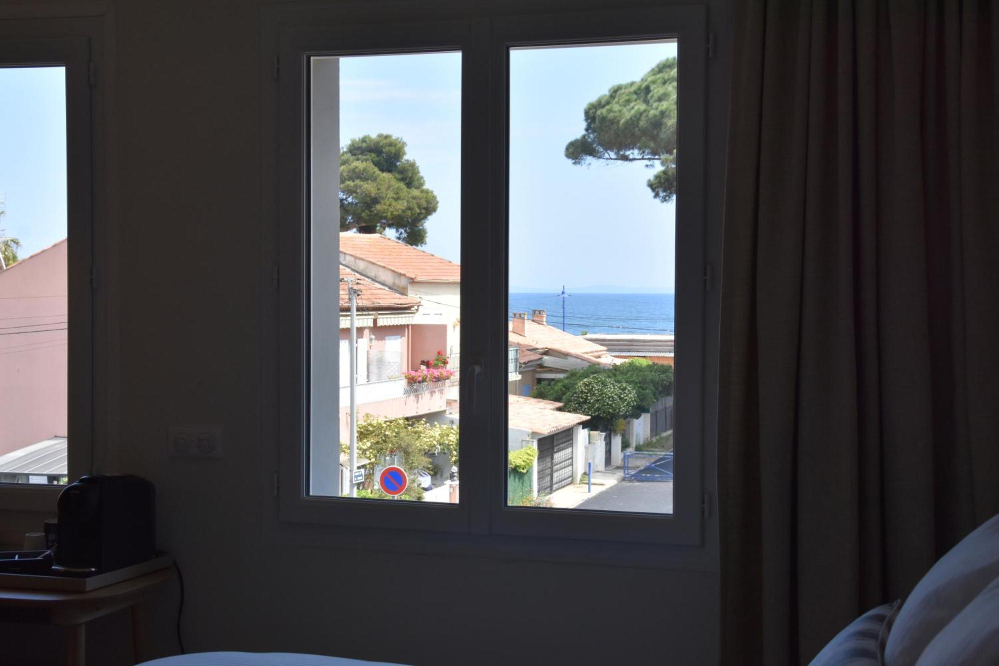 Logis Hotel Restaurant Le Kalliste Hyères Eksteriør bilde