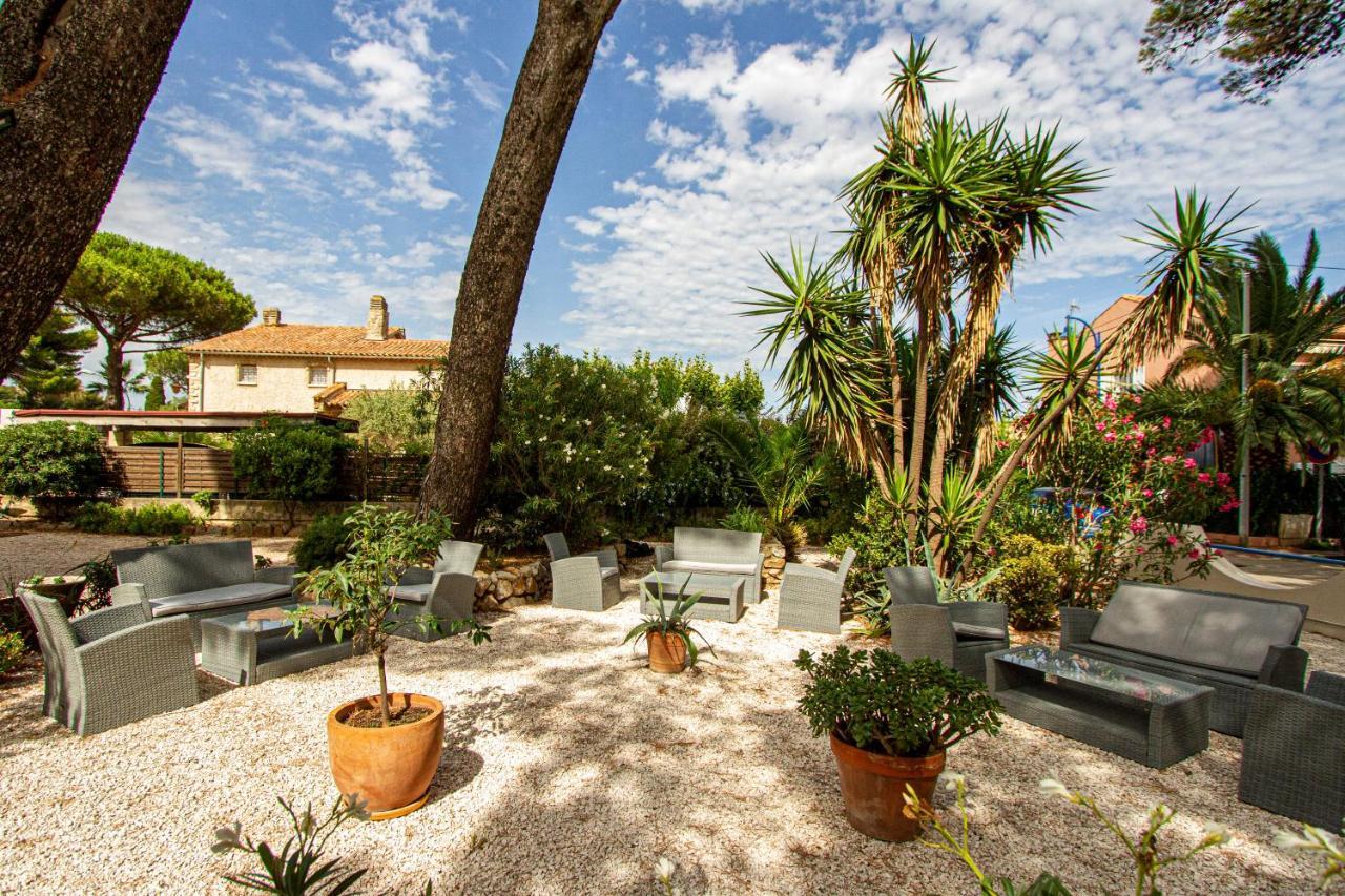 Logis Hotel Restaurant Le Kalliste Hyères Eksteriør bilde